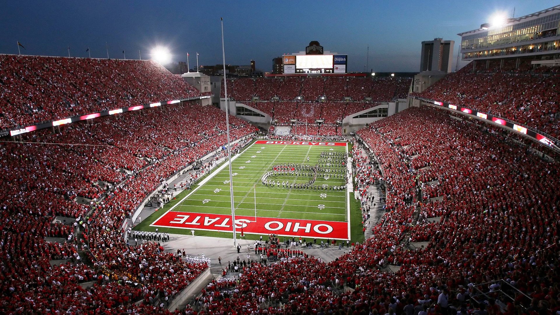 雄鹿终结尼克斯,锡安存在感拉满背后的战术博弈