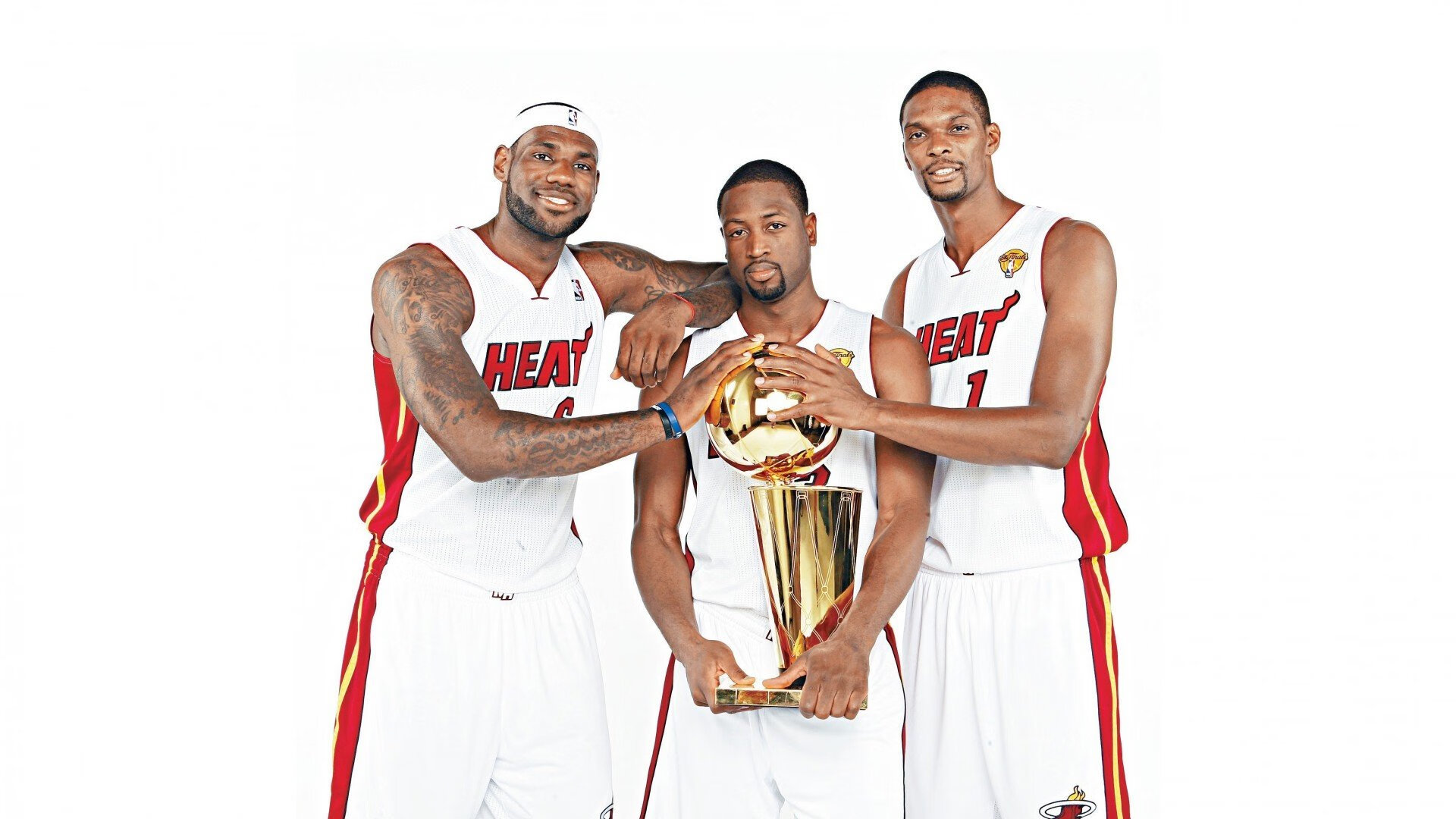 霍勒迪持续制造杀伤,老鹰展翅击落上海队